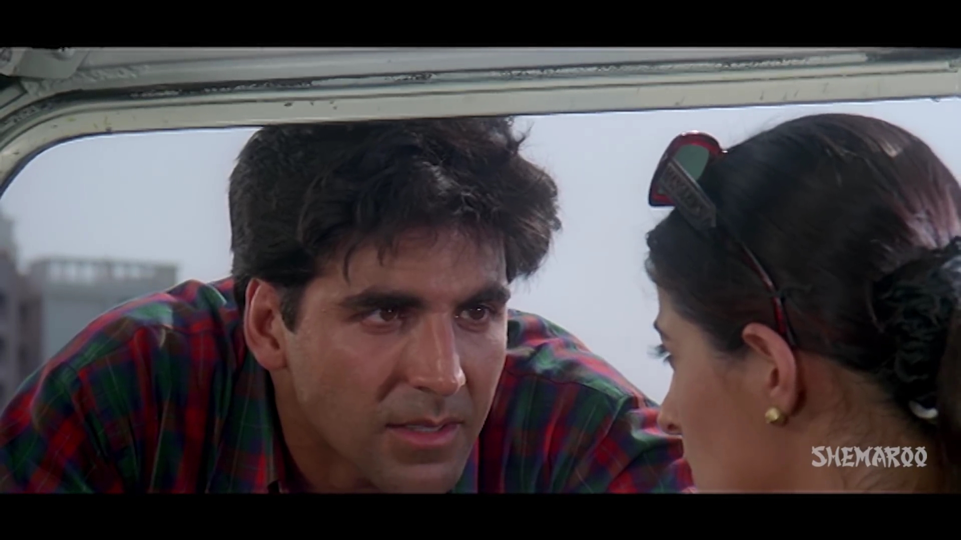 Zulmi.1999.WEBHDRip.1080p.AVC[(063614)06-43-47].JPG