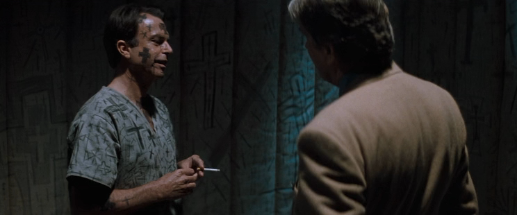 В пасти безумия.(1994).HDRip-AVC.[-=DoMiNo=-].mkv_20190720_125307.593.png