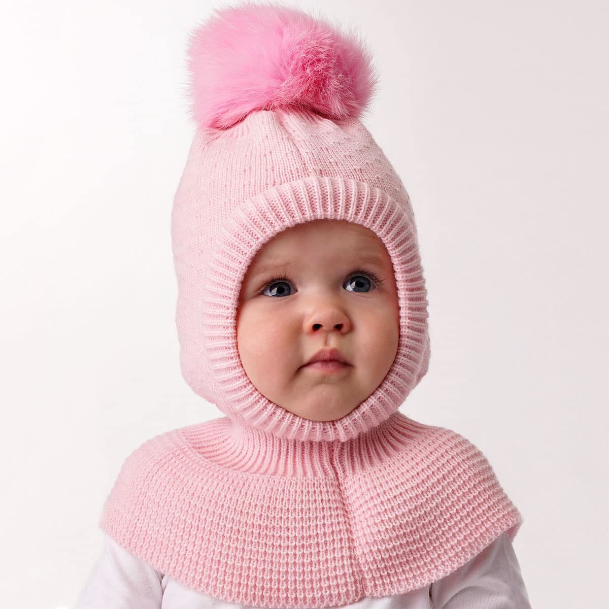 Шапочка шлем для малыша журавлик. Шапочка с ушками для девочки. Шапка шлем с ушками для девочки. Шапочка шлем для девочки. Шапка-шлем для девочки.