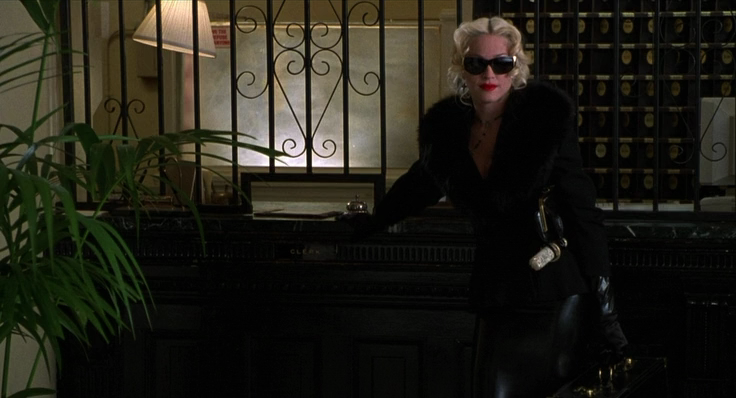 Четыре комнаты.(1995).HDRip-AVC.[-=DoMiNo=-].mkv_20191204_144021.937.png