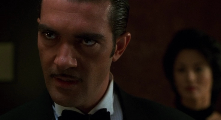 Четыре комнаты.(1995).HDRip-AVC.[-=DoMiNo=-].mkv_20191204_144327.830.png