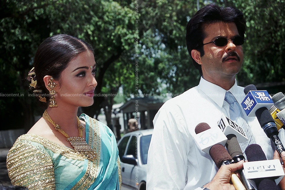 659-aishwarya-rai-and-anil-kapoor-clicked-during-a-media-interaction-in-image-88005500_20190603_067.webp