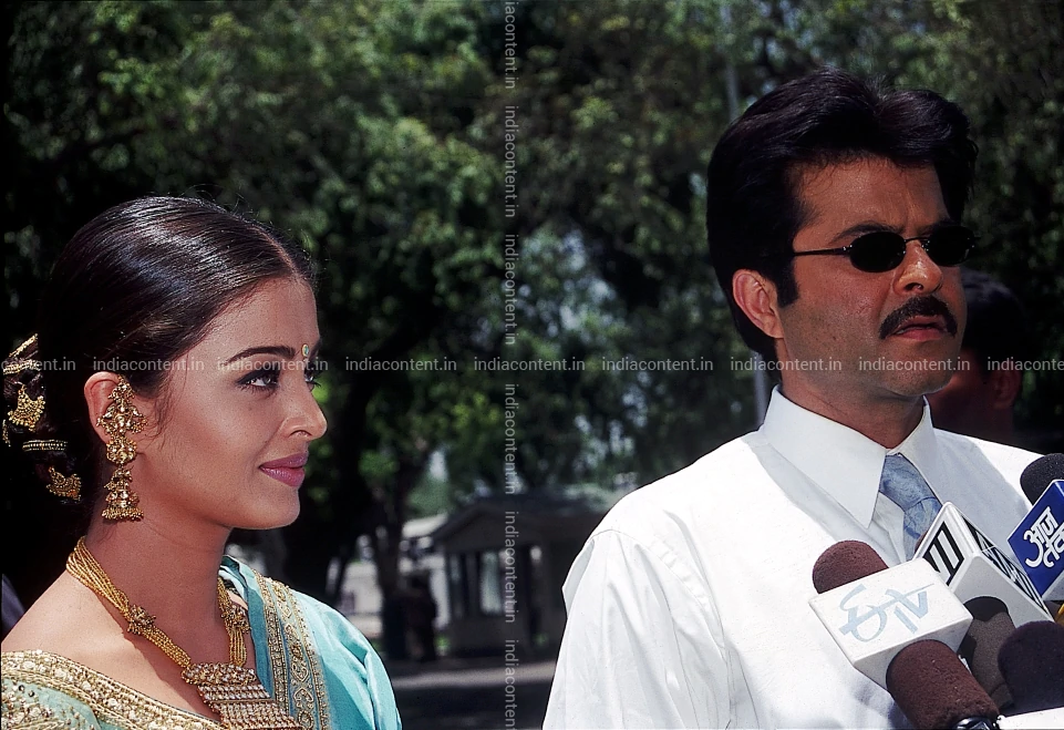 659-aishwarya-rai-and-anil-kapoor-clicked-during-a-media-interaction-in-image-88005500_20190603_068.webp
