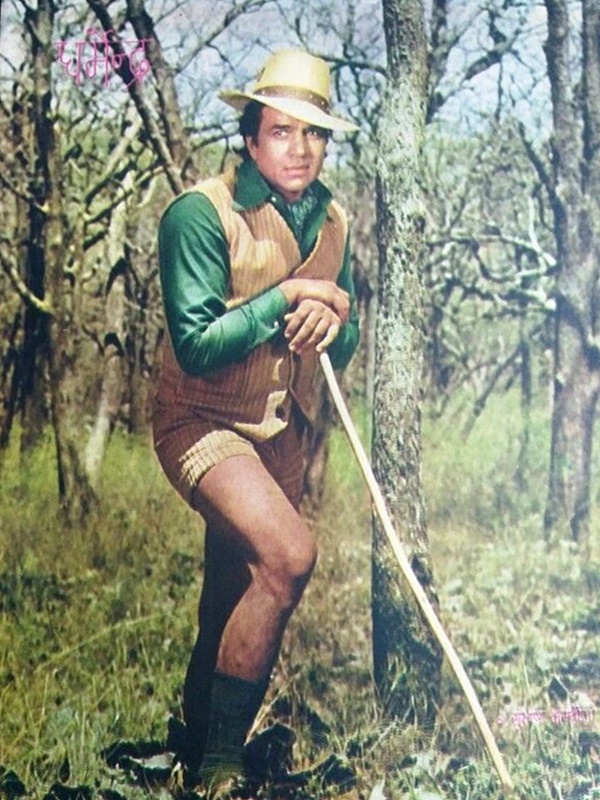 Bollywood-Cinema-Movie-Actor-Dharmender-Vintage-India-Old-_57.jpg