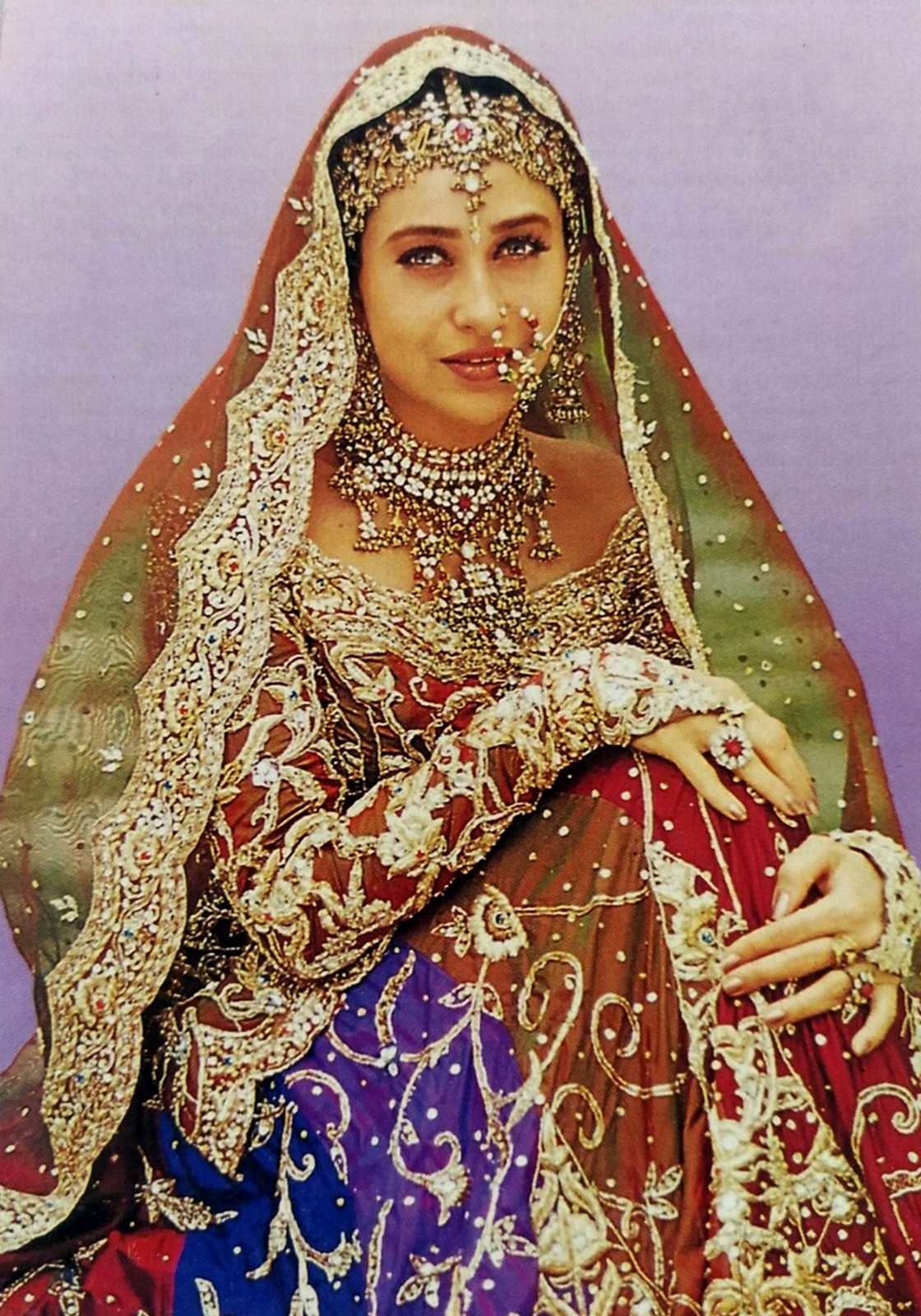 Bollywood-Actor-Karisma-Kapoor-Rare-Postcard.jpg