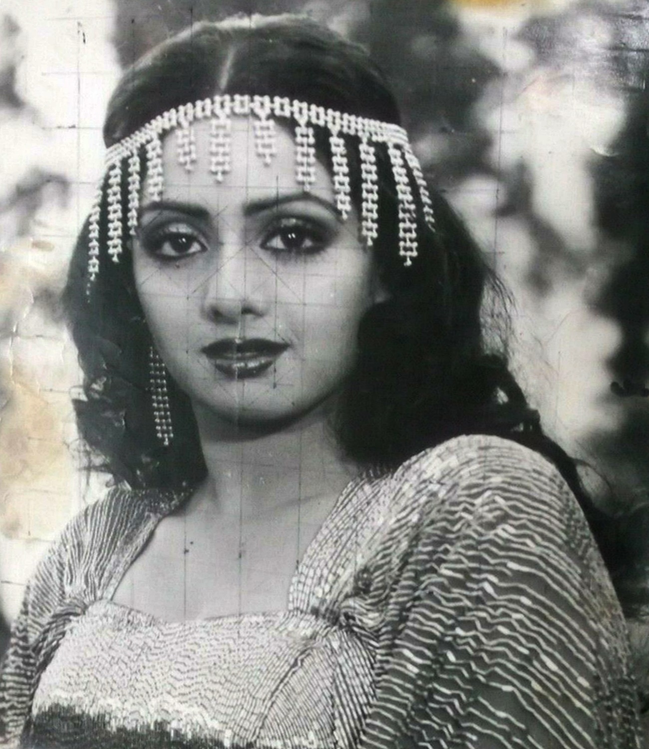 SRIDEVI-5pc-Bollywood-India-Vintage-Movie-Still-_57.jpg