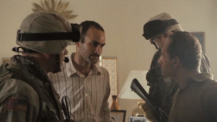 Не брать живым.(2010).WEB-DLRip-AVC.O.M.[-=DoMiNo=-].mkv_20200205_182510.132.png