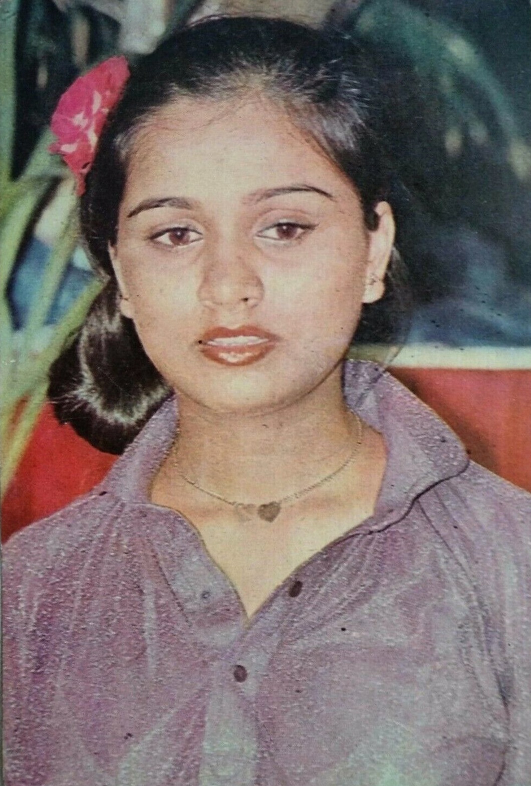 Bollywood-actress-Padmini-Kolhapure-Rare-postcard.jpg