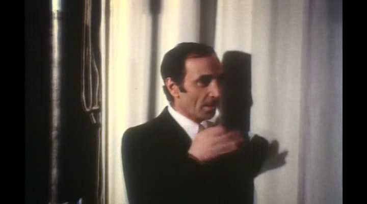 Le.regard.de.Charles.2019.WEBDLRip-ylnian.avi_snapshot_00.04.44.742.png