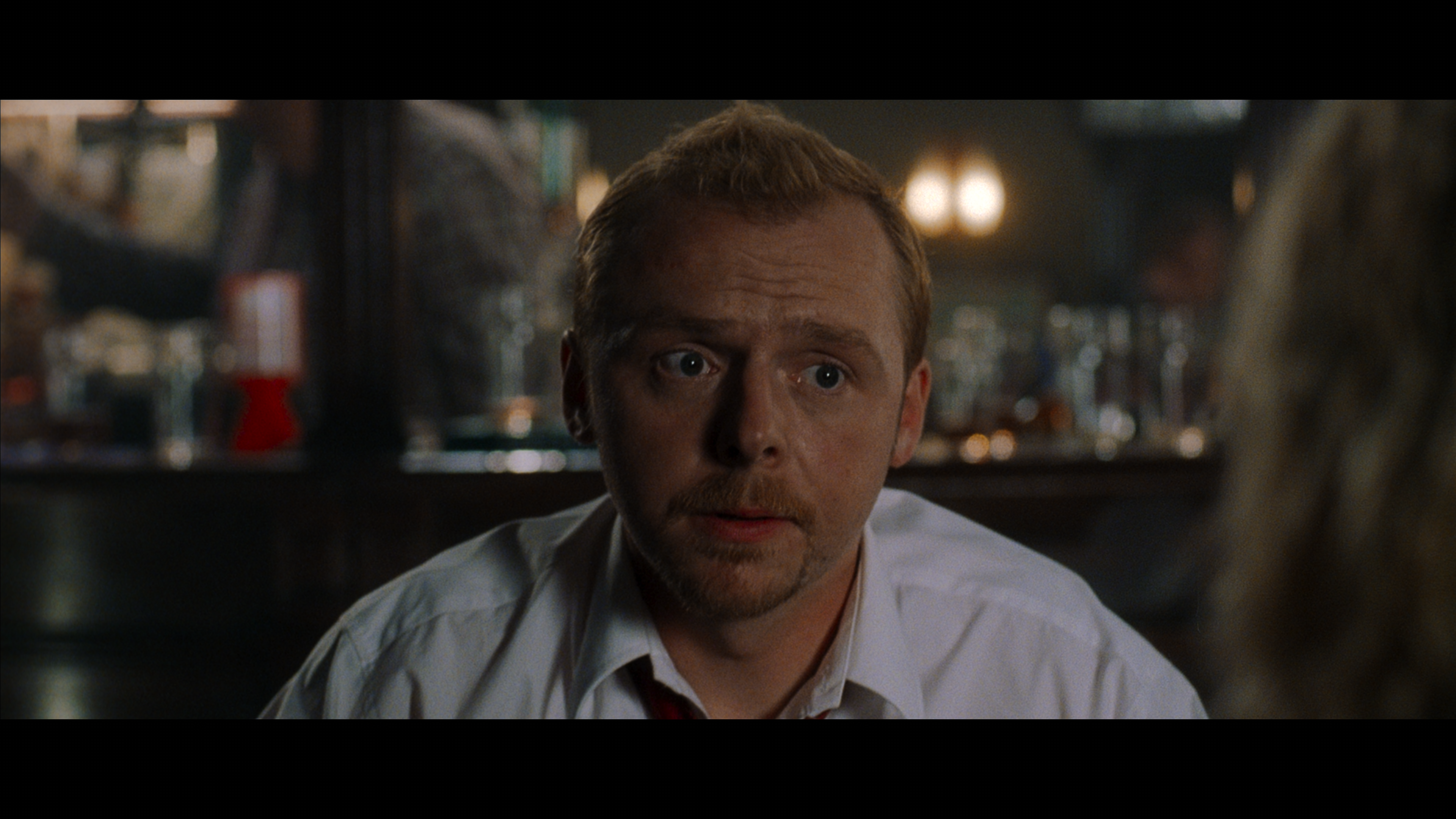 Shaun.of.the.Dead.2004.UHD.BDRemux.2160p.HDR.DoVi.Hybrid.P8.by DVT-sample.mkv_snapshot_00.32_[2022.01.04_17.06.41].png