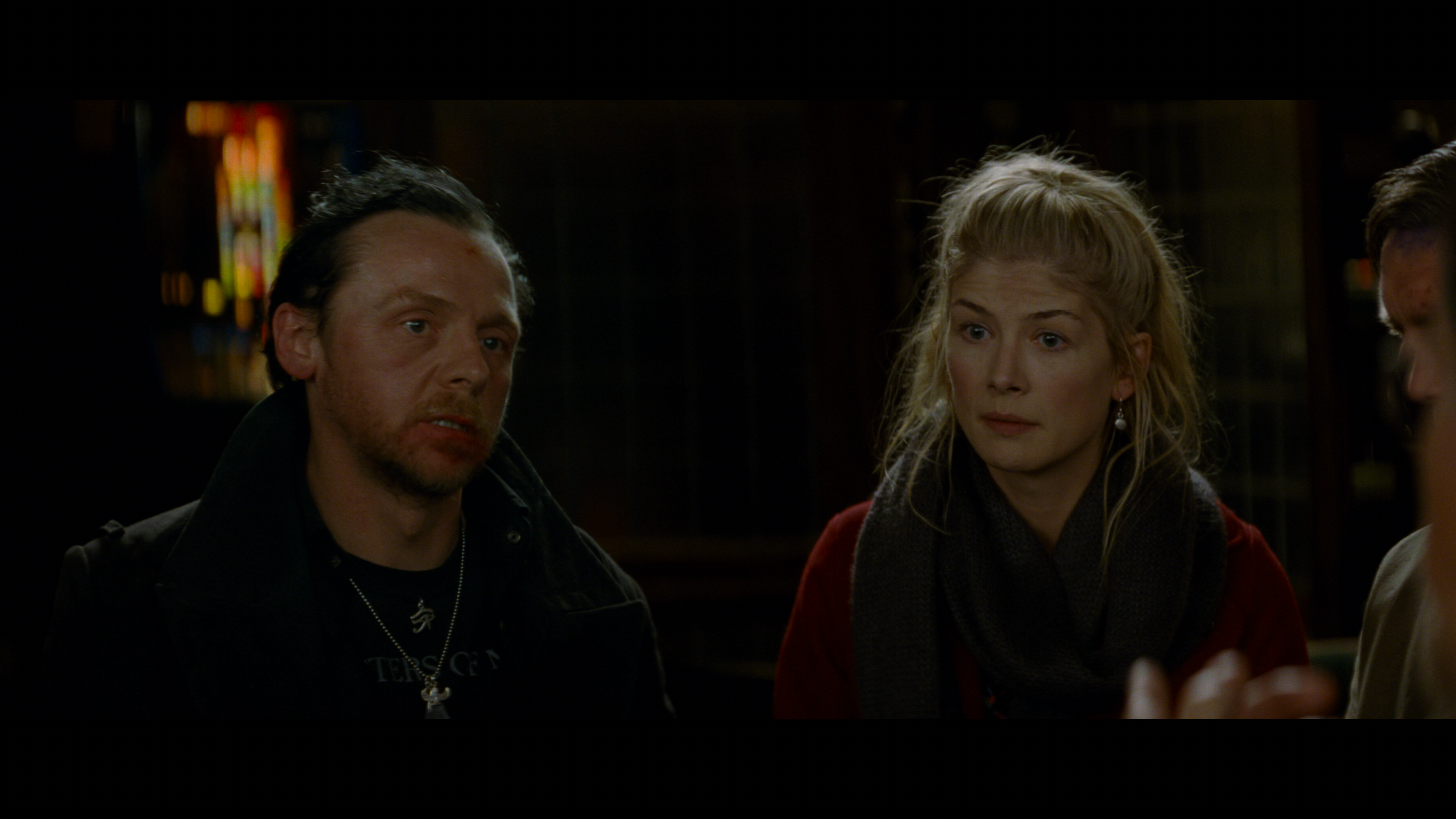 The.World's.End.2013.UHD.BDRemux.2160p.HDR.DoVi.Hybrid.P8.by.DVT.mkv_snapshot_01.04.58_[2022.01.15_11.21.54].png