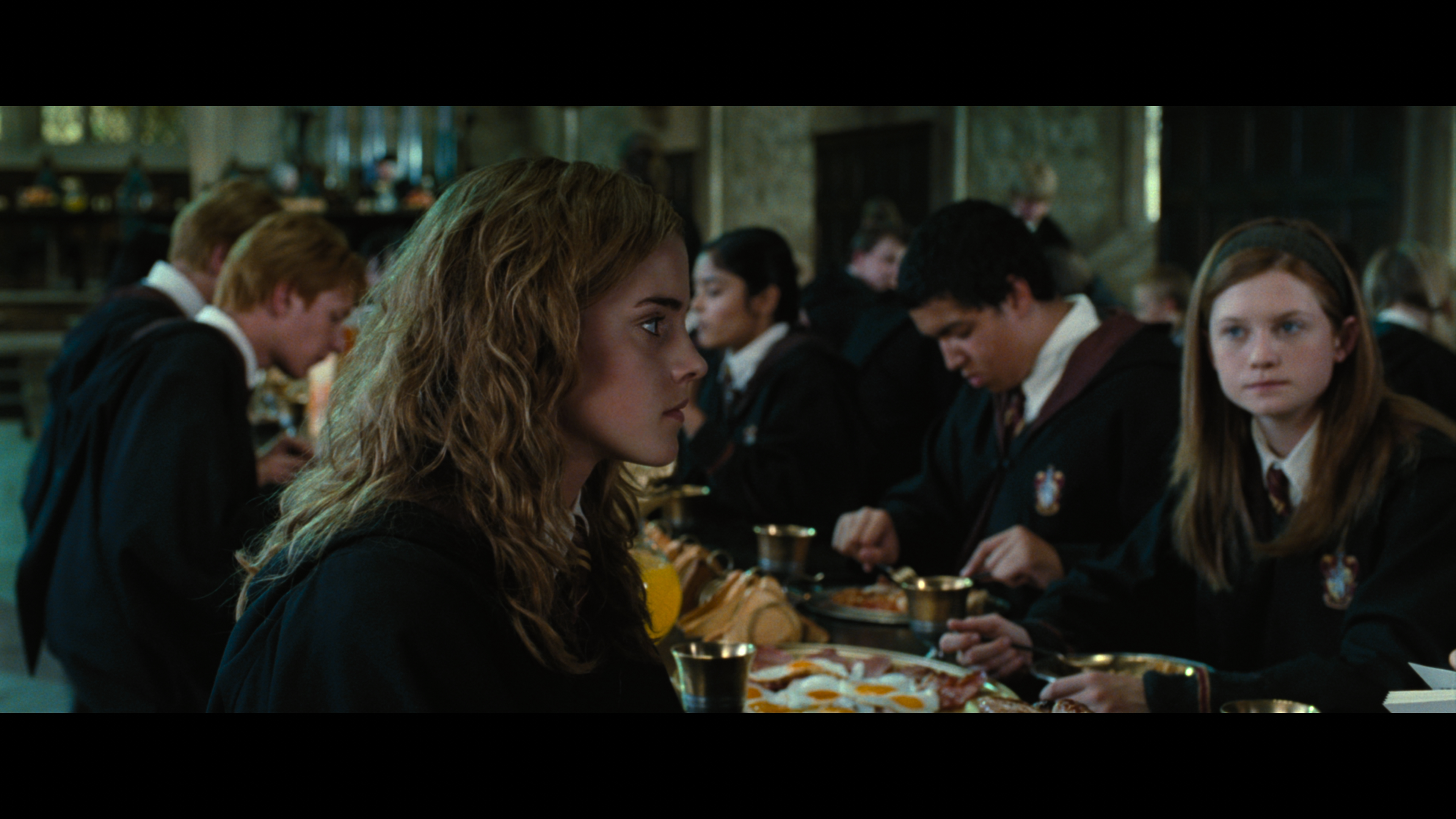 Harry.Potter.and.the.Order.of.the.Phoenix.2007.2160p.UHD.BDRemux.DTSX.7.1.P8.HYBRID.DoVi-DVT.mkv_20220129_151054.925.png