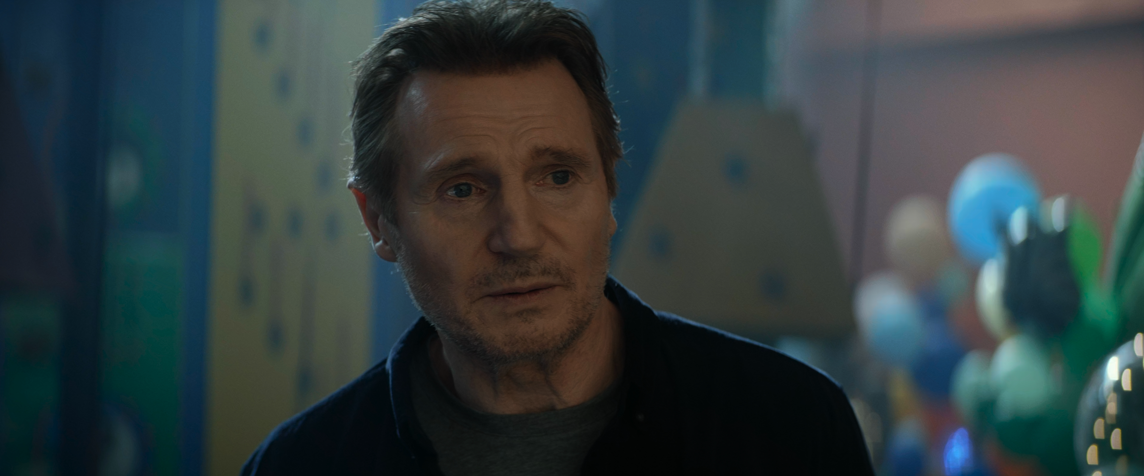 Blacklight.2022.2160p.AMZN.WEB-DL.x265.10bit.HDR10Plus.DDP5.1-CM.mkv_20220308_225151.206.png