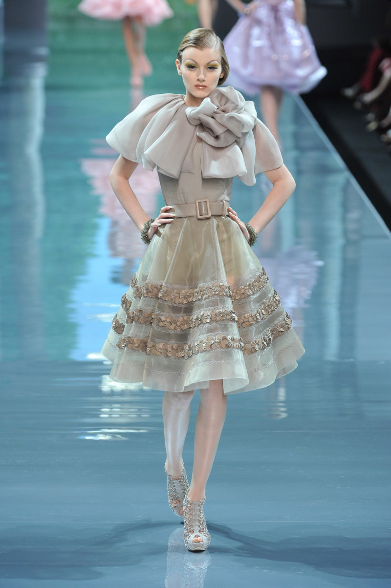 christian-dior-fall-2008-couture-00280h-kori-richardson.jpg