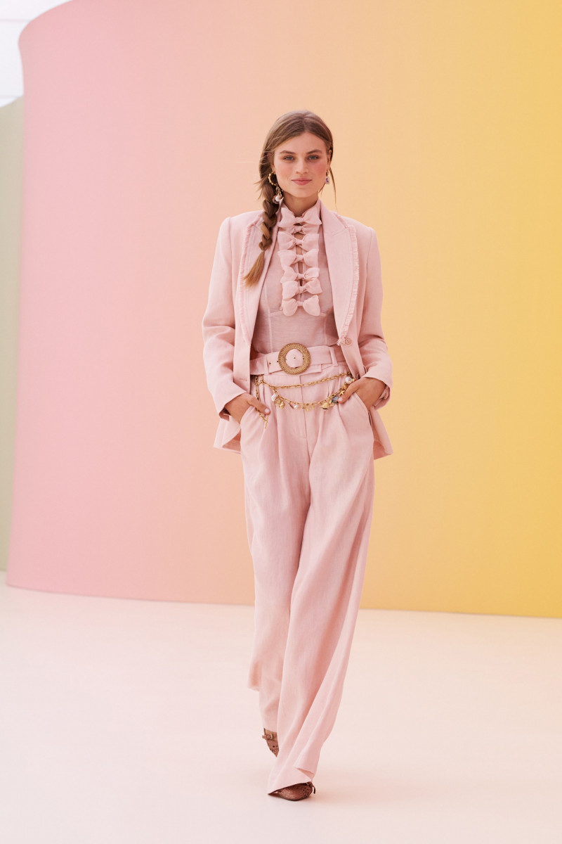 00038-Zimmermann-Resort-2022-credit-brand.jpg