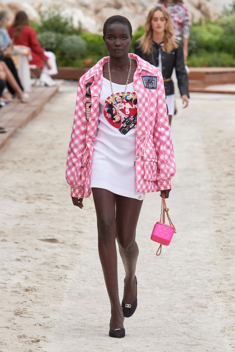 00017-chanel-resort-2023-monaco-credit-gorunway.jpg