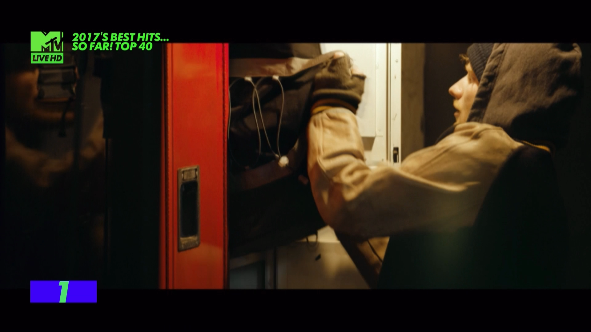 Ed Sheeran - Shape Of You [MTV Live HDTV](2017).ts_20220506_150652.682.png