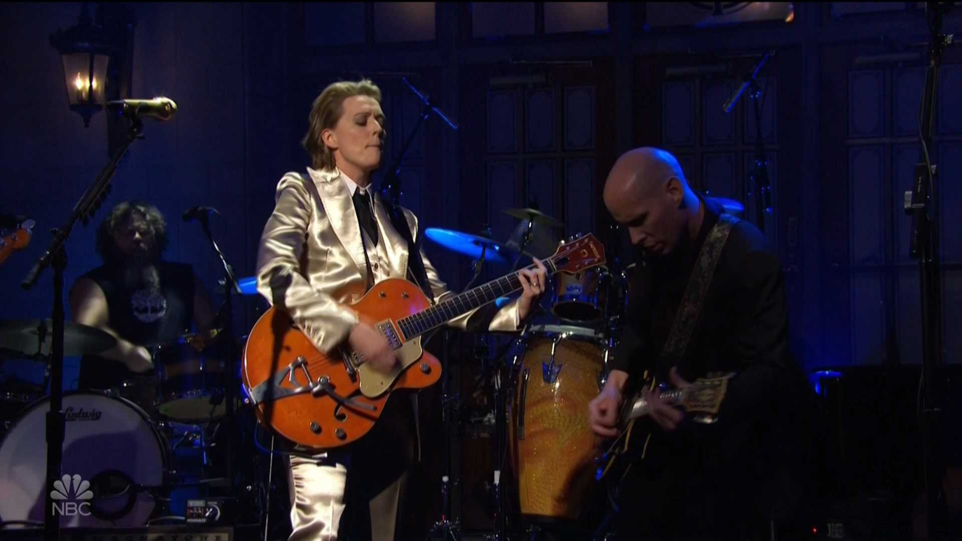 Brandi Carlile - Saturday Night Live (SNL) 2021.ts_20220508_132453.215.png