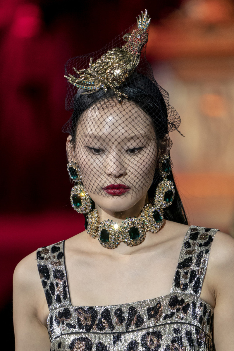 Dolce+Gabbana+Fall+2019+Details+v8a8aFHrMCTx.jpg
