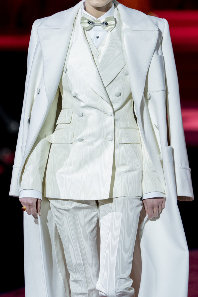 Dolce+Gabbana+Fall+2019+Details+I5KR-18FvPDx.jpg