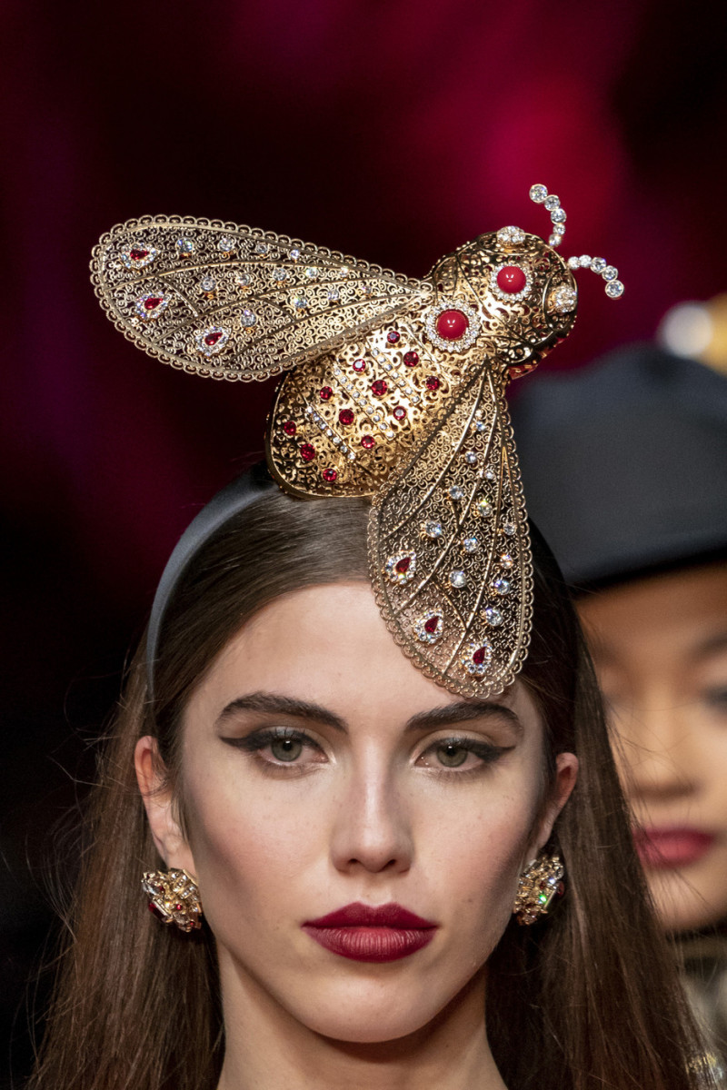 Dolce+Gabbana+Fall+2019+Details+nTalJOe4FHmx.jpg