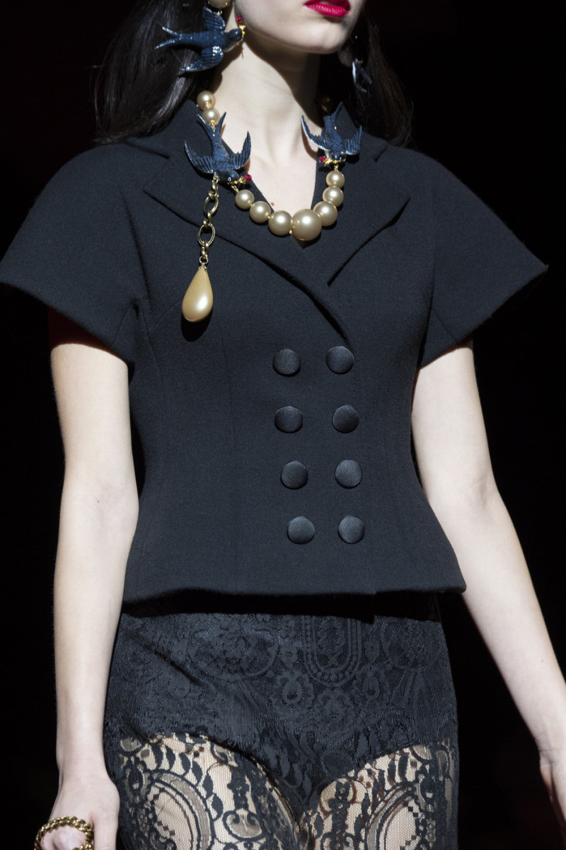 Dolce+Gabbana+Fall+2019+Details+fzgGuiskQrDx.jpg