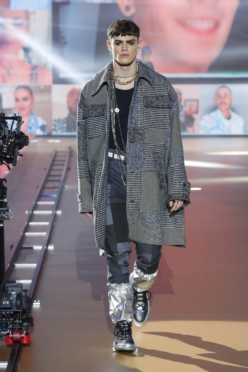 00030-Dolce-Gabbana-Mens-Fall-21.jpg