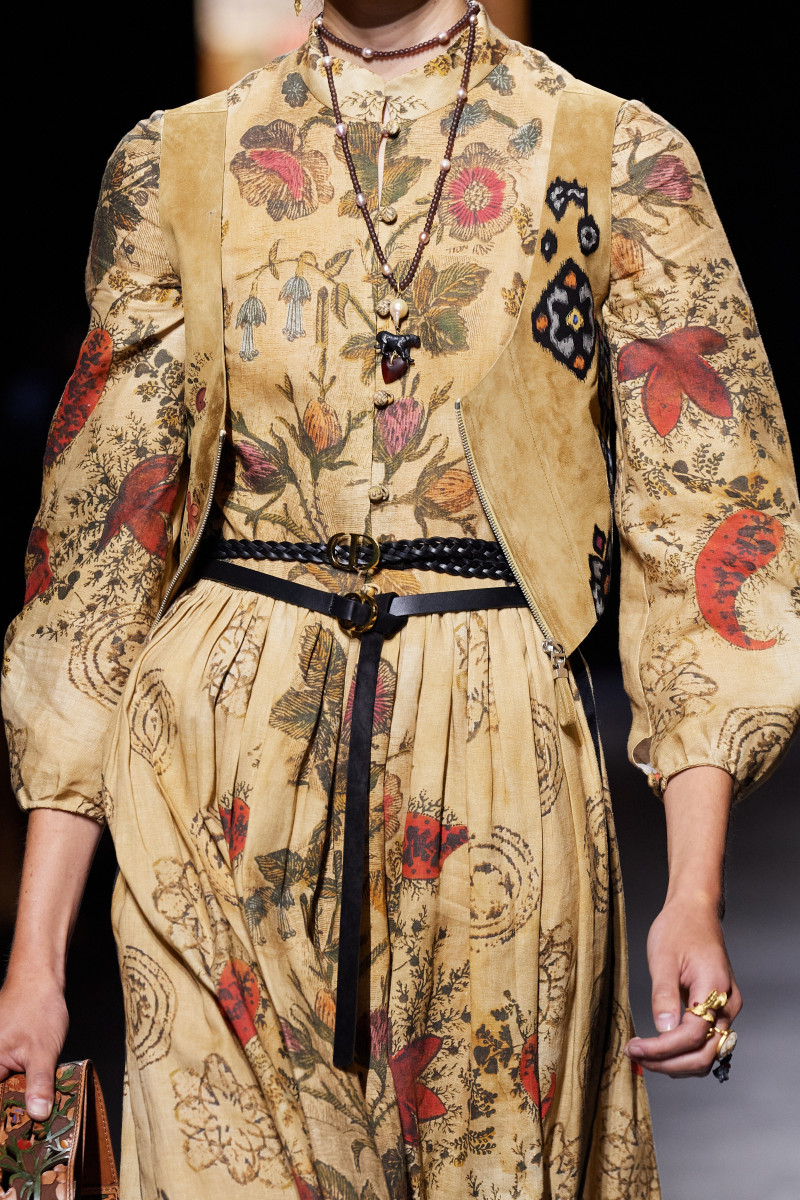 00023-Dior-RTW-Spring-2021-detail-credit-GO-RUNWAY.jpg