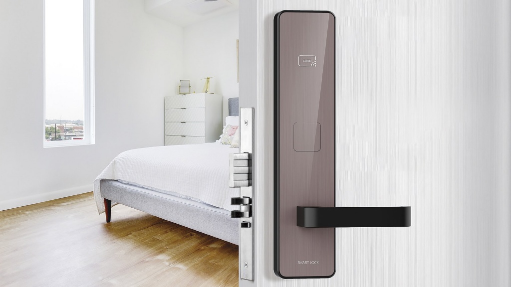 104f7ba1d1ad5ccdb28aafe075bedeb2.jpg Топ-3 аргумента в пользу установки электронных замков в хостеле