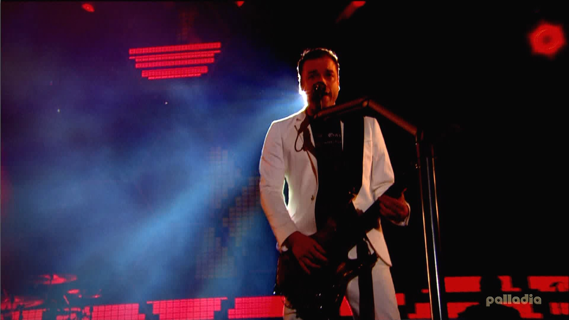 MUSE - Rock Am Ring 2010 (MTV World Stage) - PLDHD [1080i].ts_20220722_170632.801.png
