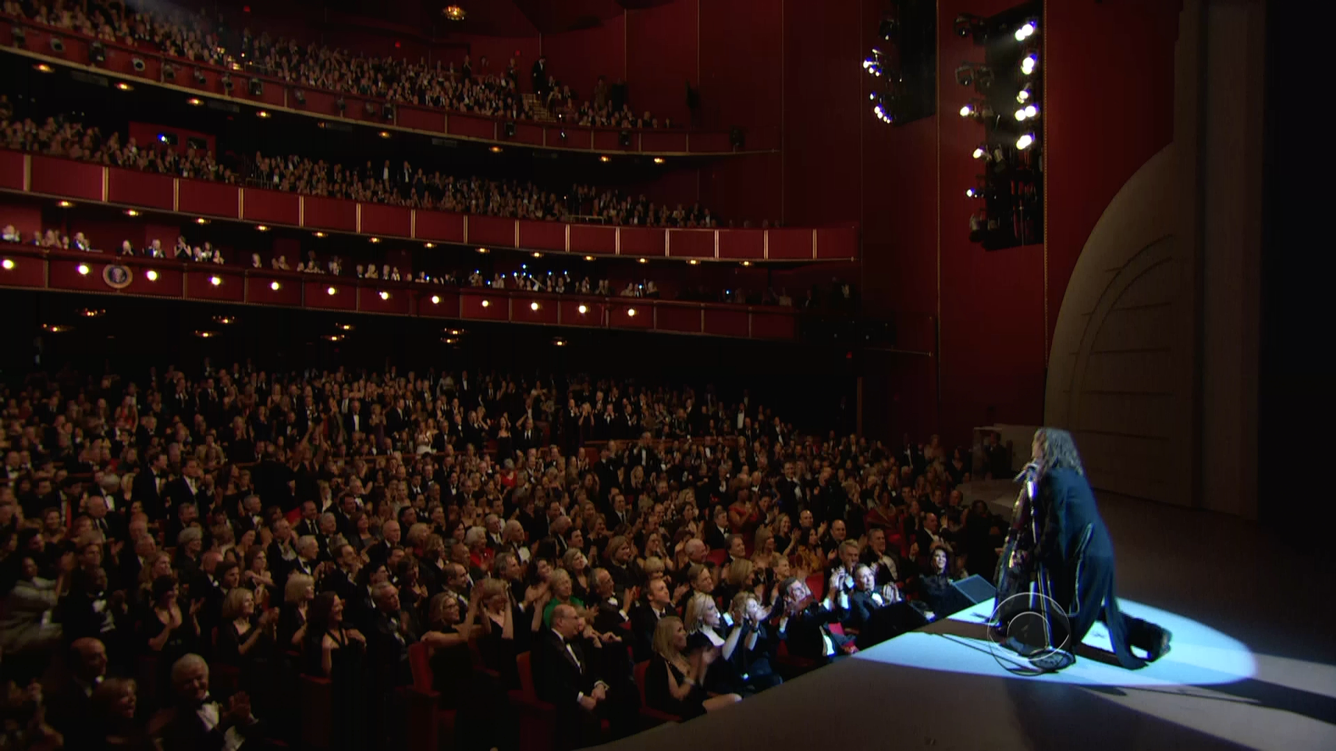 Steven Tyler - 33rd Annual Kennedy Center Honors 2010 35MBit 1080i HDTV MPEG2 CtrlHD.ts_20220723_164943.142.png