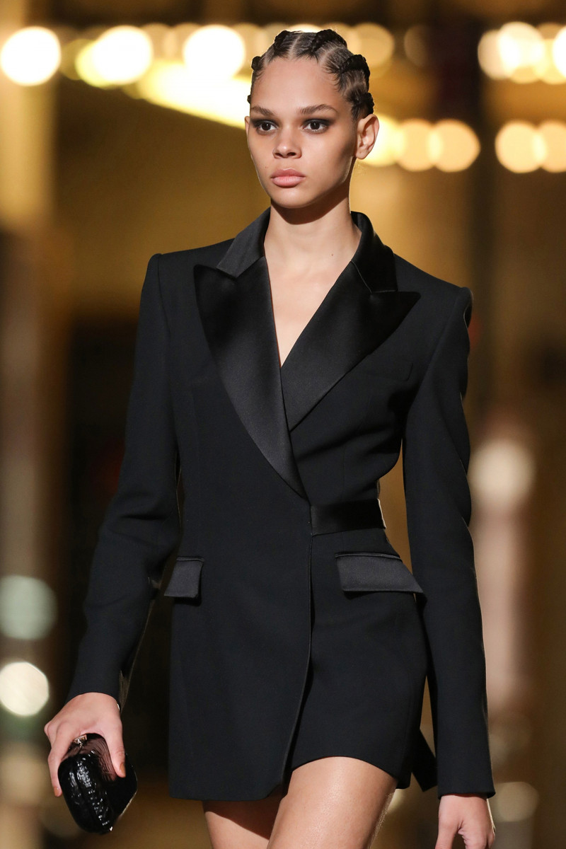 00032-Michael-Kors-Fall-21-DETAILS51.jpg