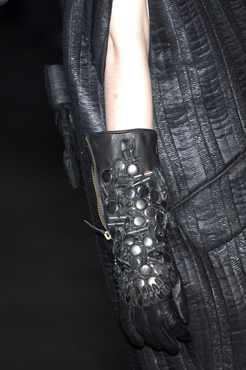 Christian+Lacroix+Fall+2008+Details+ZSyKOa8Yi28x.jpg