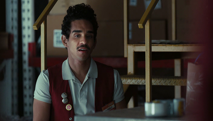s01e01_El.Jefe[(035954)12-26-32].PNG