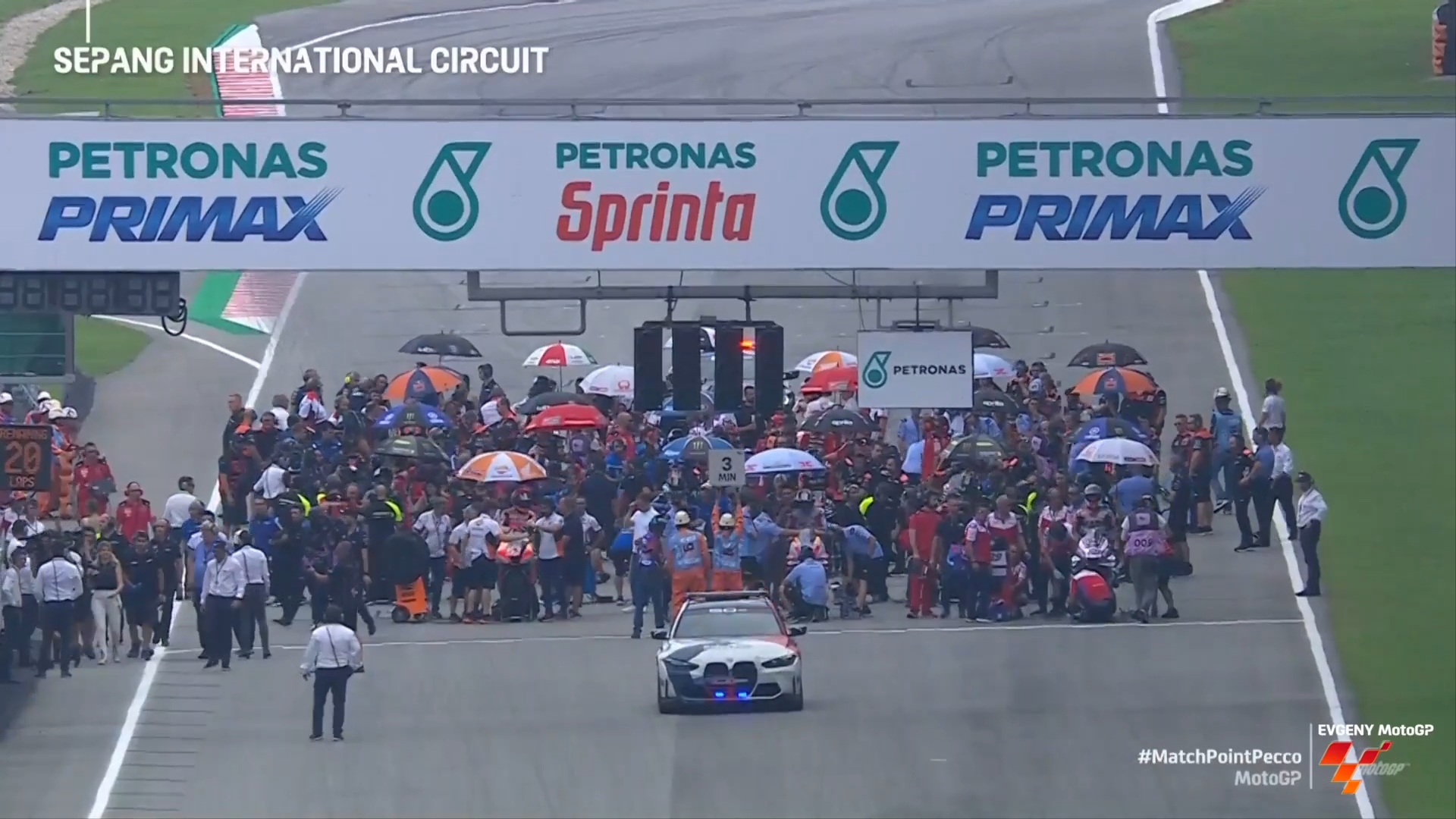 19.PETRONAS Grand Prix of Malaysia.Race.1080p.mp4_snapshot_00.08.23_[2022.10.24_06.30.55].jpg