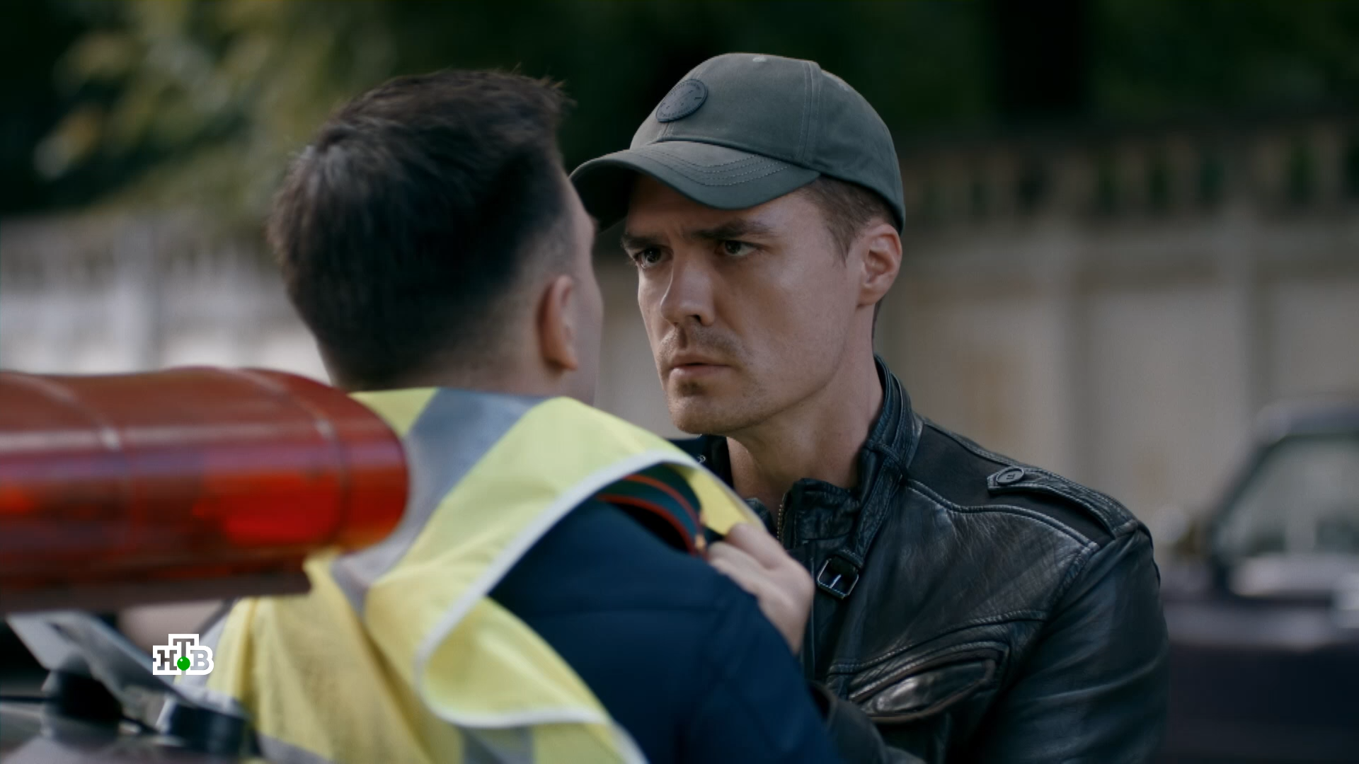 Specbat.S01.E01.2022.WEB-DL.(1080p).ExKinoRay.mkv_snapshot_21.06.png