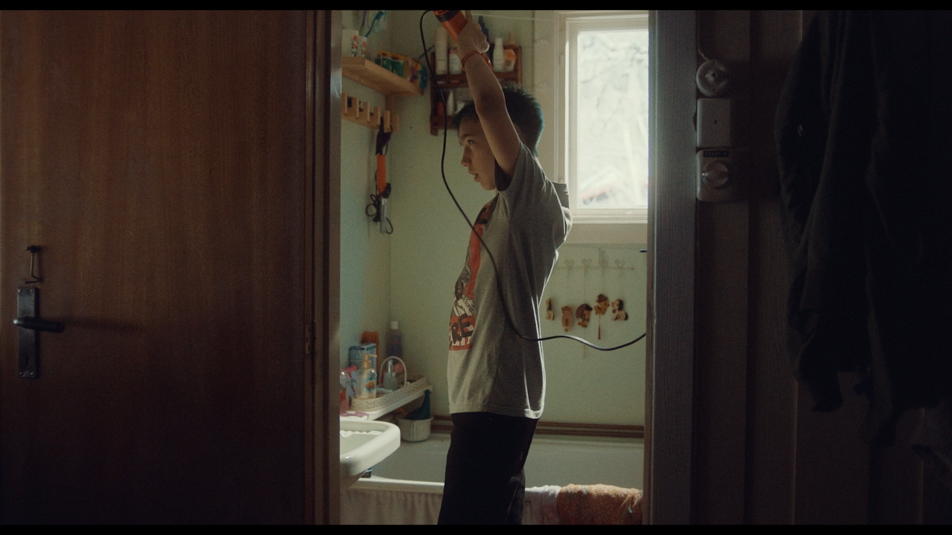 Jakt 2018 BDRemux 1080p.mkv_snapshot_00.37.png