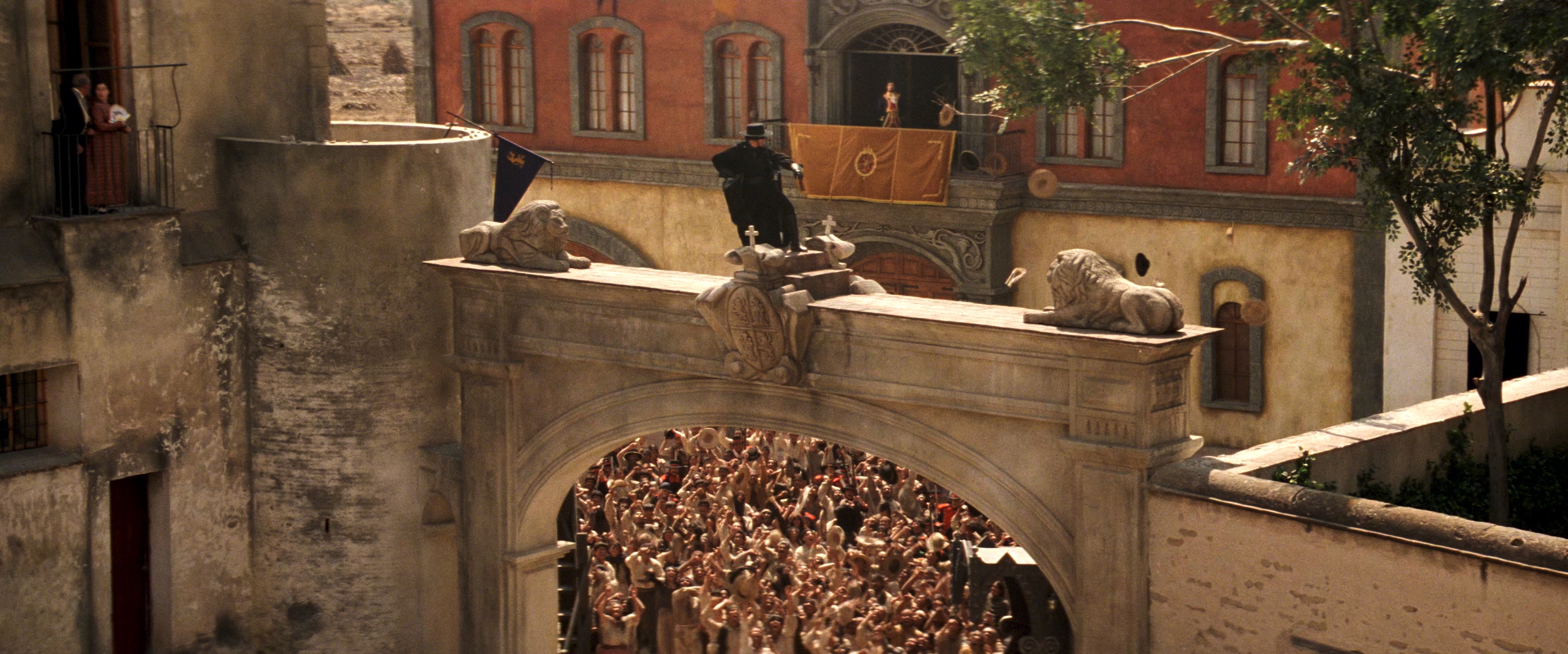 Маска Зорро (The Mask Of Zorro) 1998.mkv_snapshot_00.08.00.480.jpg