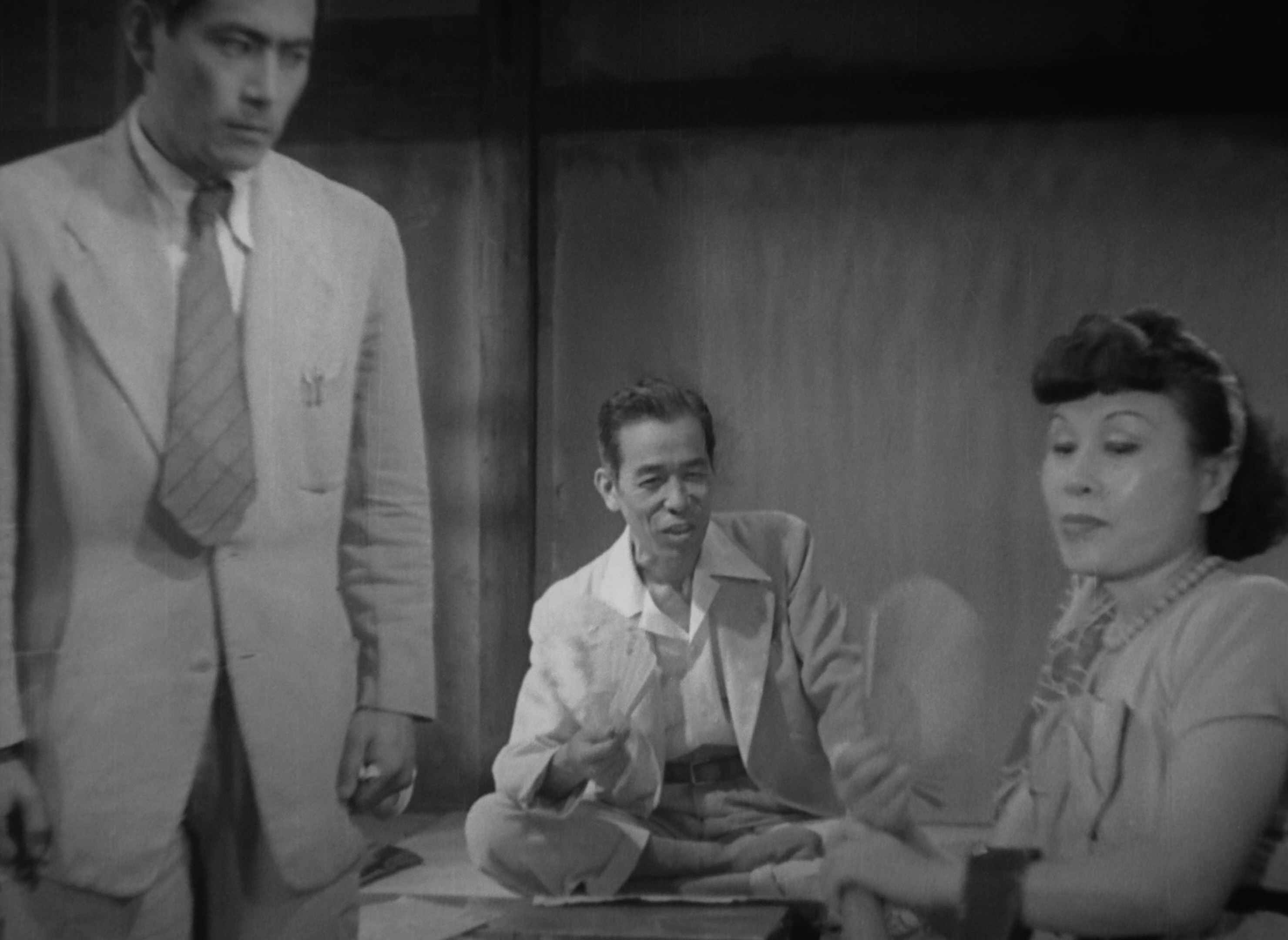 Бездомный пёс (Nora inu) 1949.mkv_snapshot_00.10.50.650.png