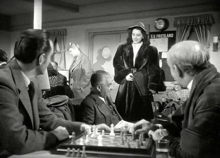 Шерлок Холмс: Погоня в Алжире /Pursuit to Algiers/ 1945 (0:26:24 / 1:05:00)