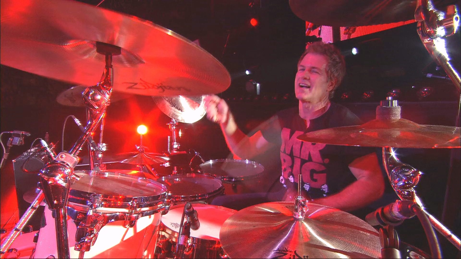 Mr. Big - Back To Budokan (Next Time Around 2009 Tour) [2011, Hard rock, BDRip 1080p].mkv_20230415_093953.606.png