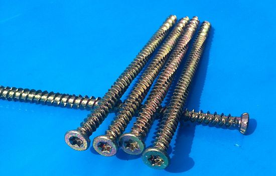 Саморезы без дюбелей по бетону: особенности и преимущества