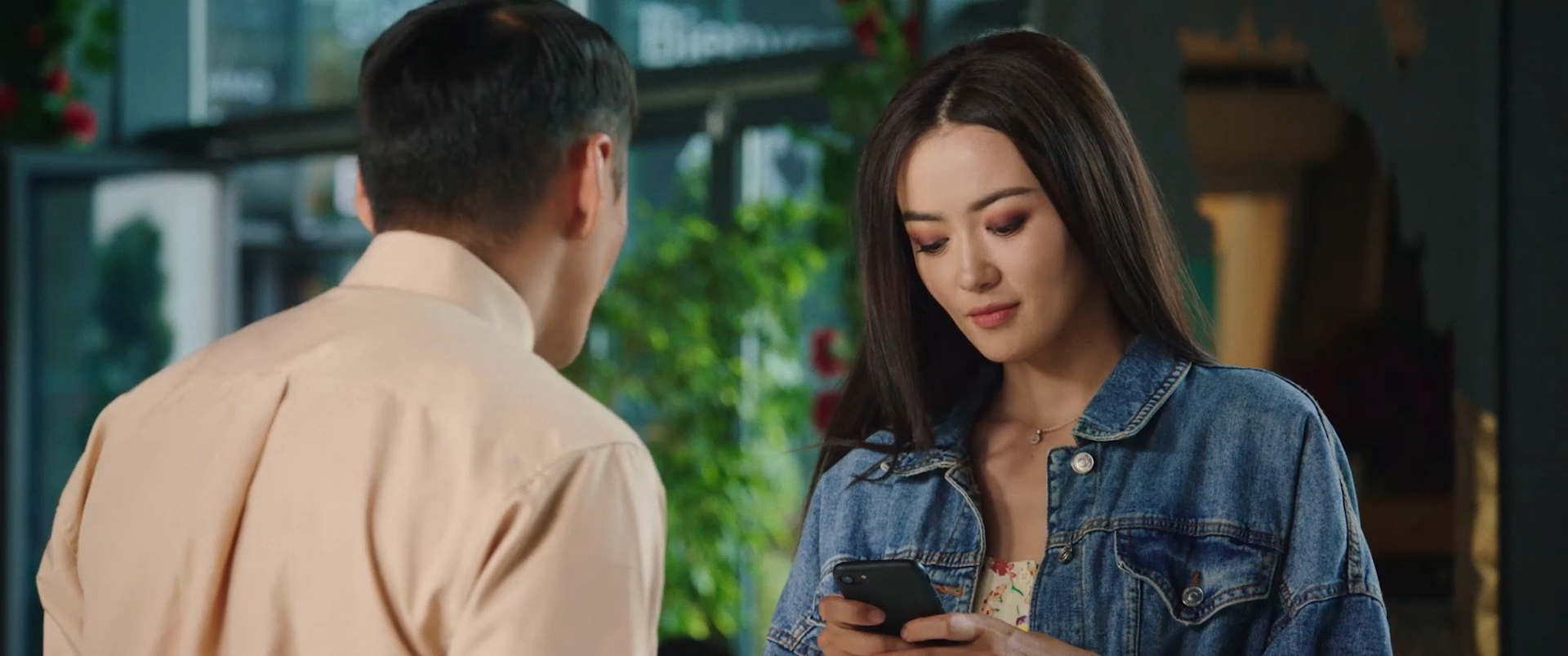 Режиссёр аскар бисембин с женой. Казахстанские комедии. Келин особого. Камеди казах. Келин особого.