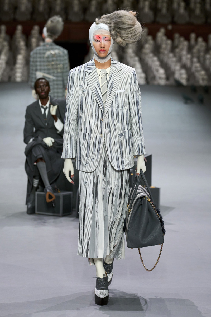 00020-thom-browne-fall-2023-couture-credit-gorunway.jpg