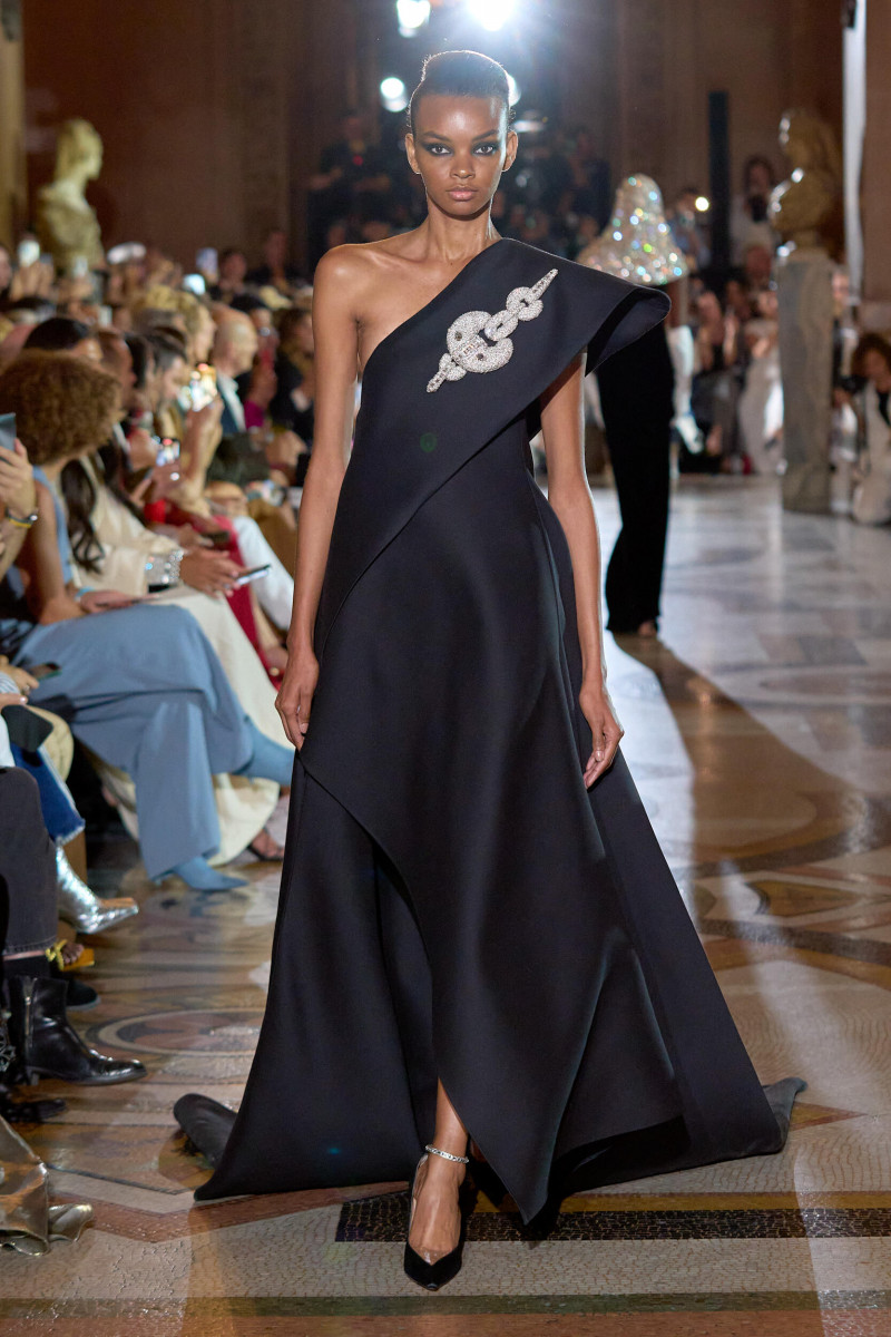 rolland-hc-f23-009-11074033.jpg