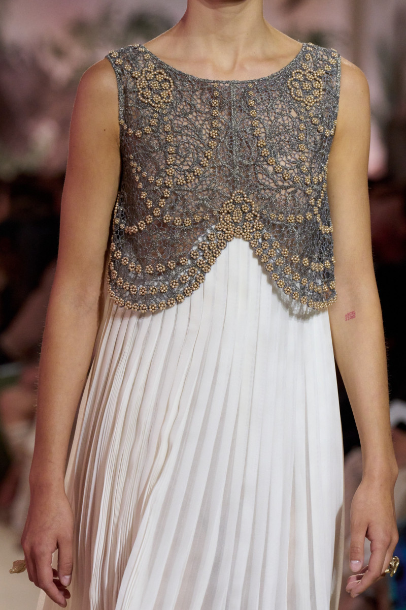 00054-christian-dior-fall-2023-couture-details-credit-gorunway.jpg
