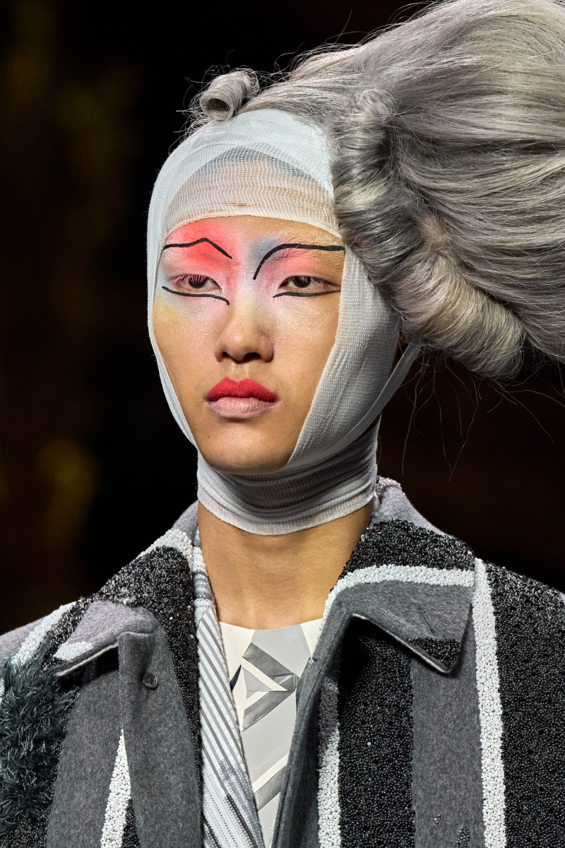 00097-thom-browne-fall-2023-couture-details-credit-gorunway.jpg
