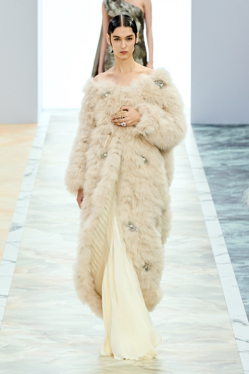 00031-fendi-fall-2023-couture-credit-gorunway.jpg