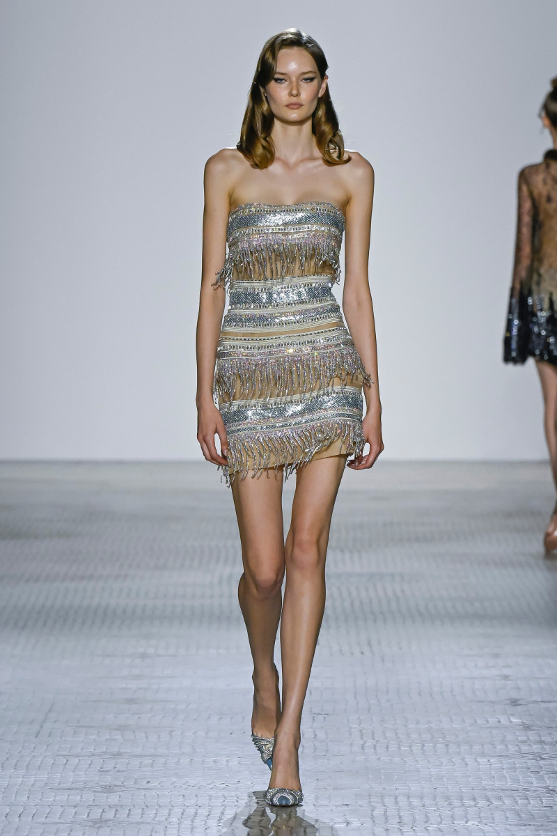 00023-celia-kritharioti-fall-2023-couture-credit-brand.jpg