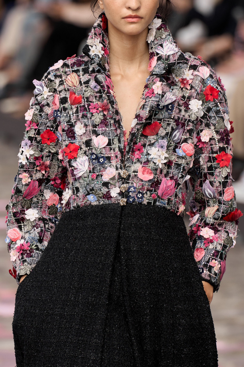 00065-chanel-fall-2023-couture-detail-credit-gorunway.jpg